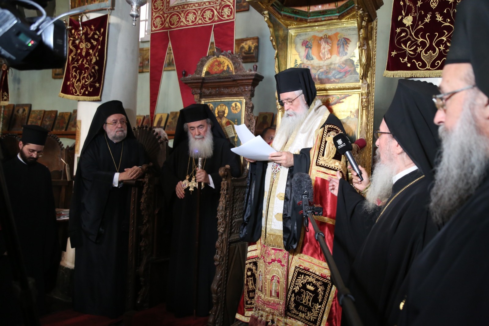 تنصيب صاحب السيادة رئيس أساقفة سيناء وفاران ورايثو المطران سيميون في دير القديسة كاترينا / سيناء